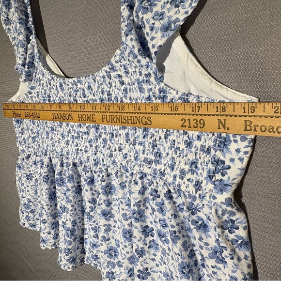 Hollister, baby doll floral easy fit tie-front cropped Y2K coquette peasant XL - Picture 10 of 11